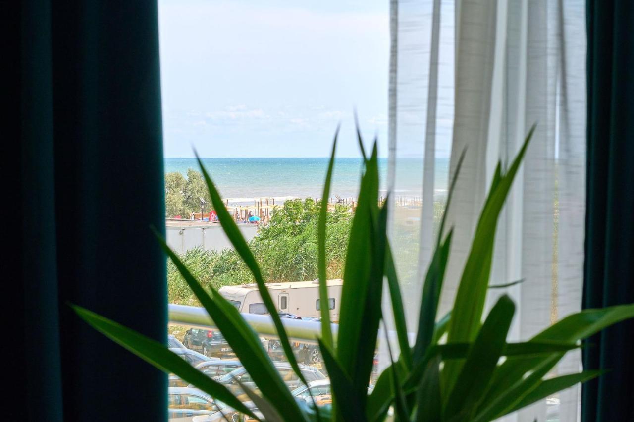 Provence Apartment In Spa N Pool Resort Mamaia Exterior foto